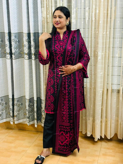 প্রিন্টেড ডিপ ব্ল্যাক বেস থ্রি পিস