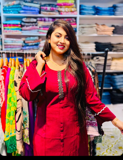 ওয়াইন রেড থ্রি-পিস।